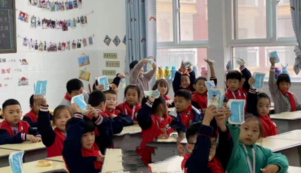 未來可期 健康護航丨花花牛乳業集團取得學生飲用奶常、低溫發酵乳生產資質