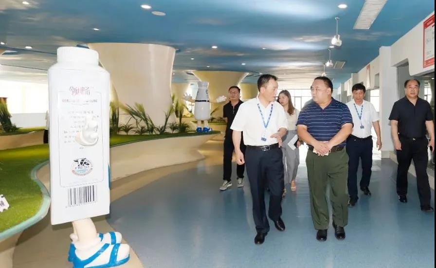 快訊 | 河南省人民政府食品安全委員會辦公室第三批食品安全示范區驗收組領導蒞臨花花牛乳業集團驗收食品安全示范區建設情況 快訊 | 河南省人民政府食品安全委員會辦公室第三批食品安全示范區驗收組領導蒞臨花花牛乳業集團驗收食品安全示范區建設情況