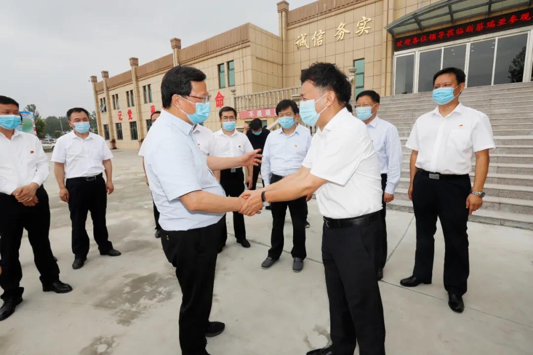 快訊 | 河南省委常委、省紀委書記、省監委主任任正曉蒞臨花花牛乳業集團新蔡瑞亞牧場調研